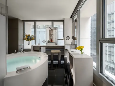 The Landmark Mandarin Oriental, Hong Kong