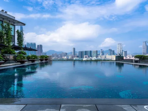 Four Seasons Hotel Hong Kong